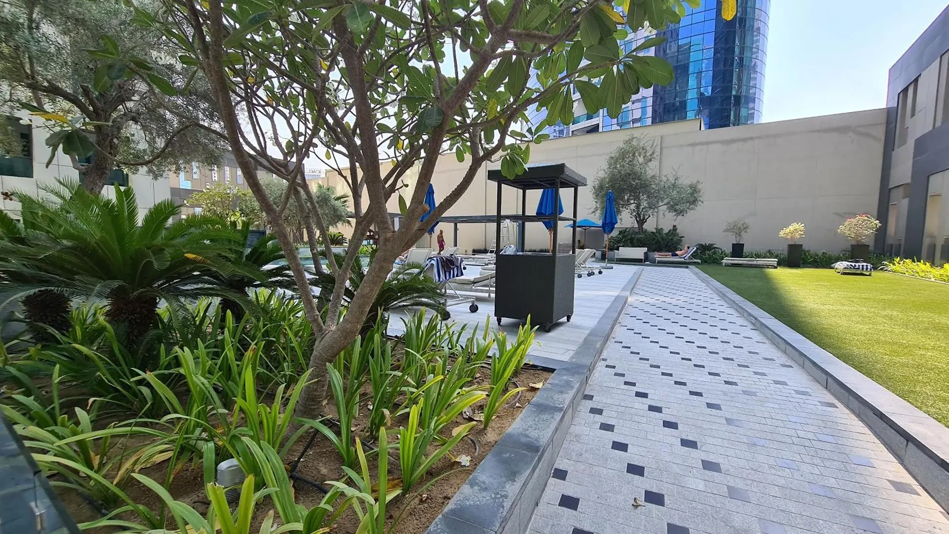 Sunrise Homes - Large Spacious Studio In Business Bay Dubai Apartment