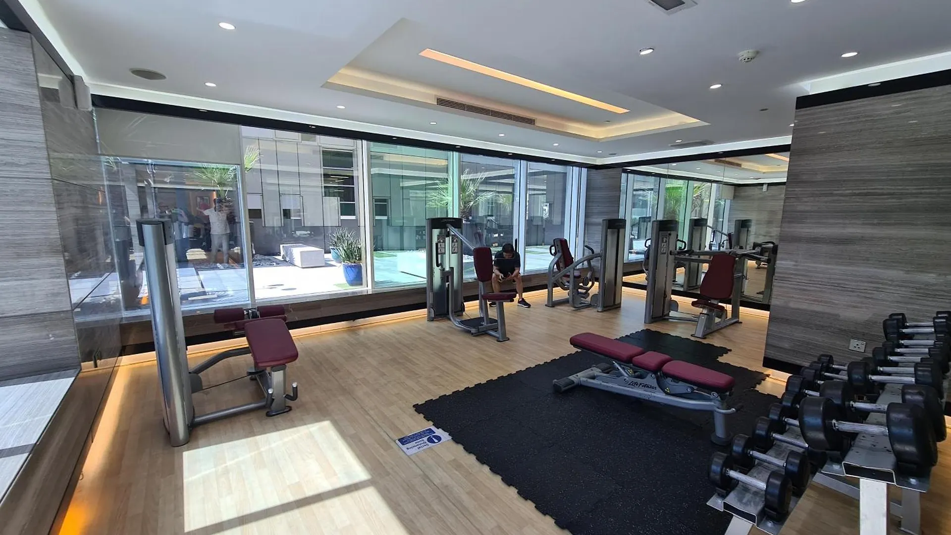 Apartment Sunrise Homes - Large Spacious Studio In Business Bay Dubai