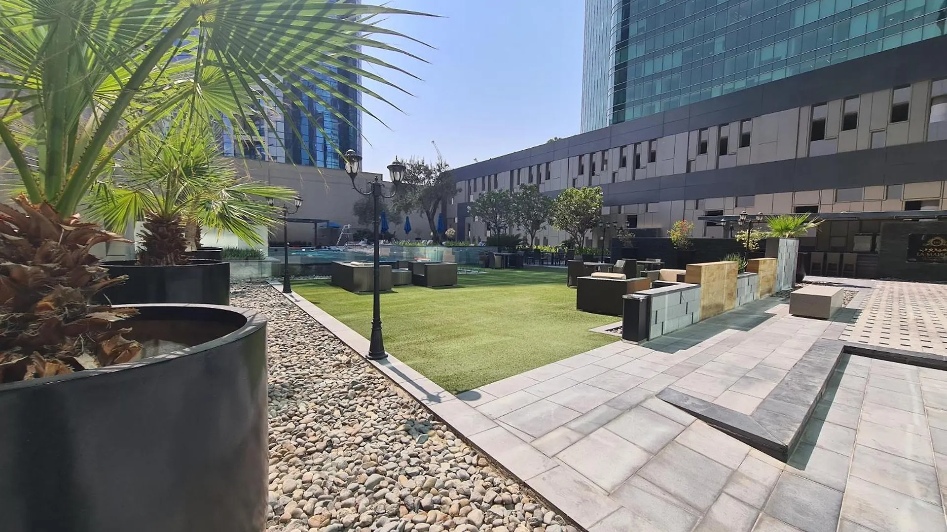 Sunrise Homes - Large Spacious Studio In Business Bay Dubai Apartment