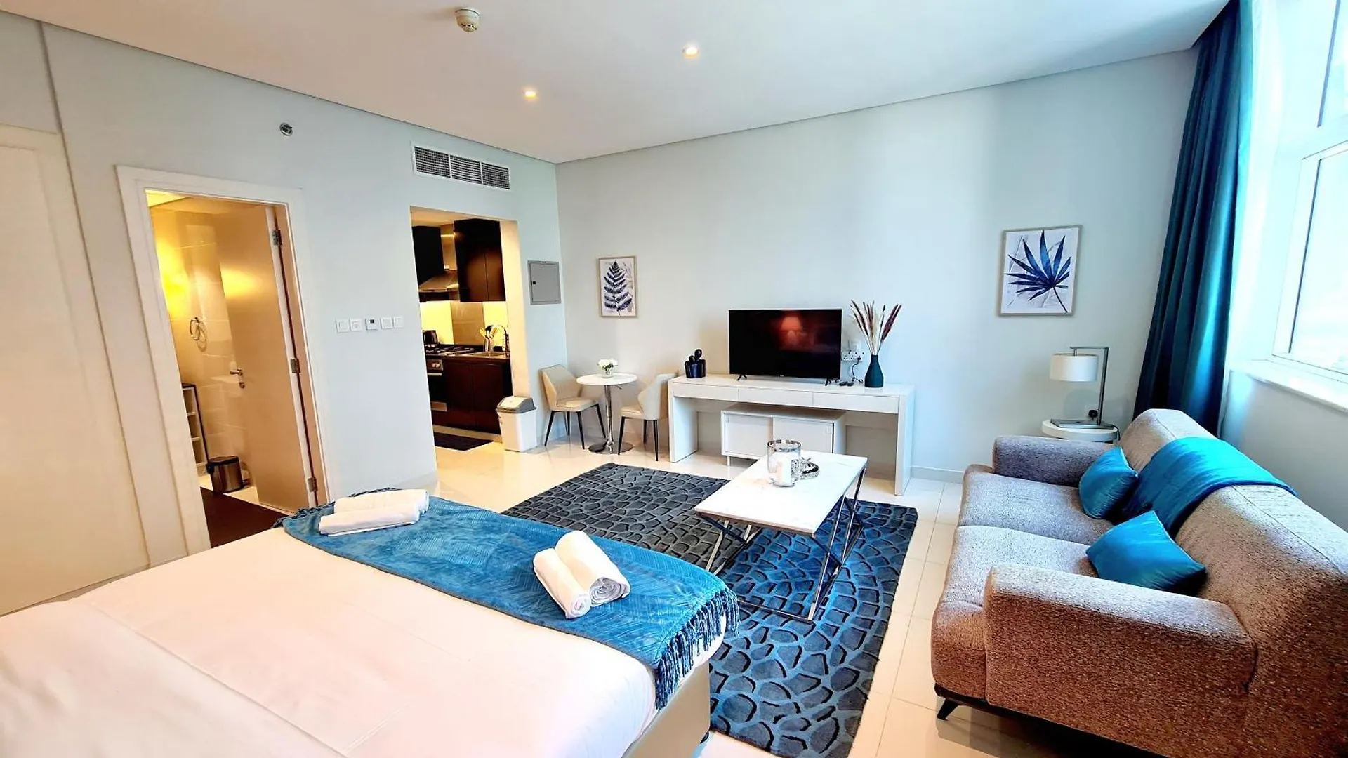 Sunrise Homes - Large Spacious Studio In Business Bay Dubai 0*,